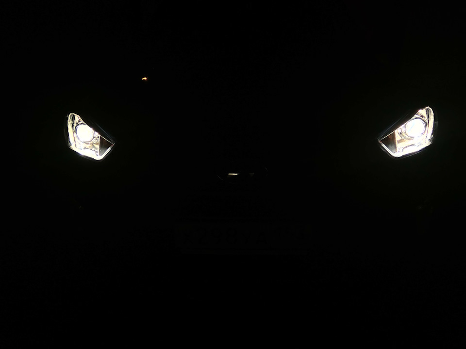 Свет включен. А нюх как у собаки, а взгляд как у орла… (из м/ф) — Hyundai Creta (1G)