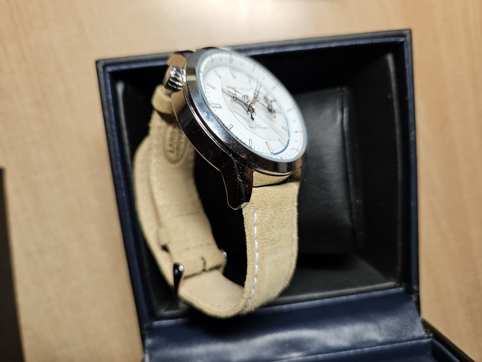 Фото в бортжурнале Land Rover Discovery V