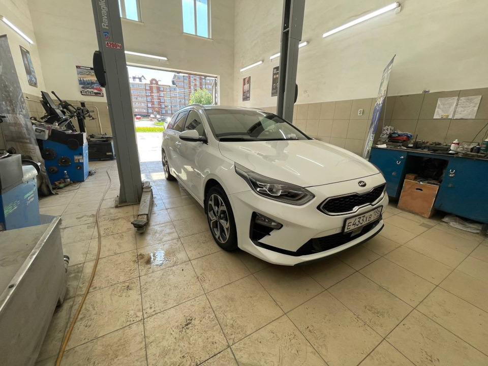 Фото в бортжурнале KIA Ceed SW (3G)