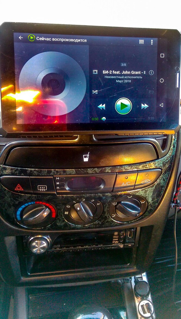 Music Player — KIA Sportage (1G)