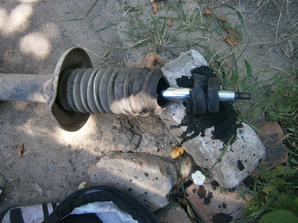 … — Nissan Skyline (R30)