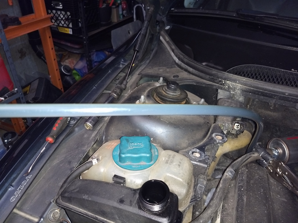 Фото в бортжурнале Volvo XC70 II