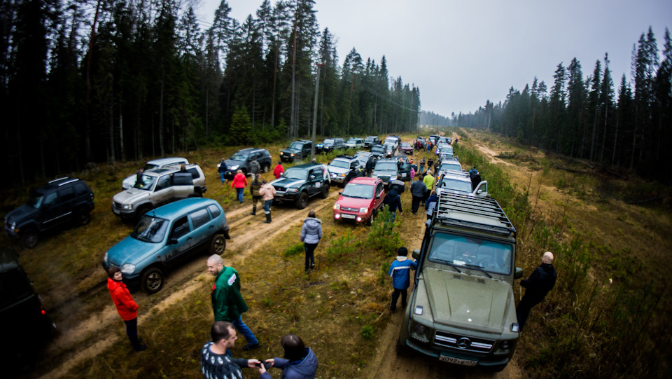 Первая остановка, что подсчитать, сколько нас всего, на этой фотке вроде 42! машины — FIAT Panda (2G)