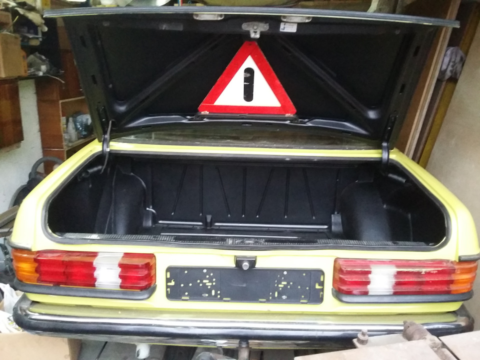 Фото в бортжурнале Mercedes-Benz W123