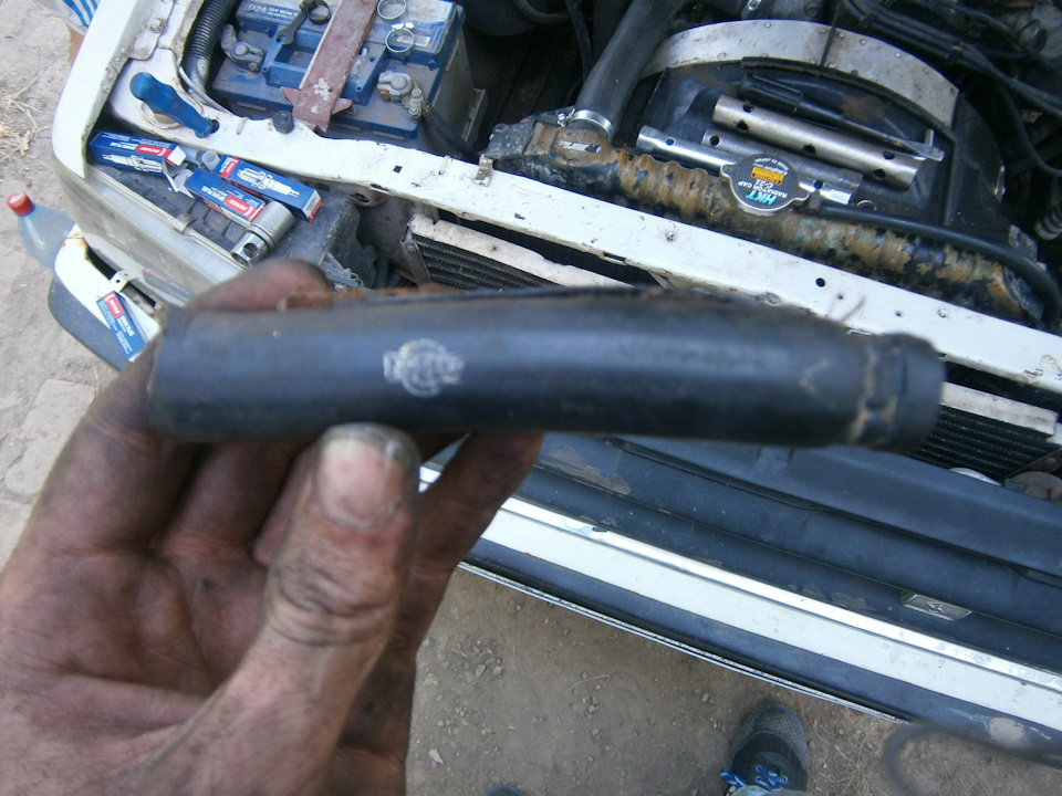 … — Nissan Skyline (R30)