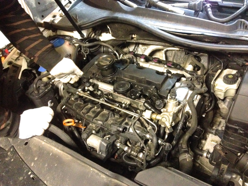 под пластмасской — Volkswagen Eos