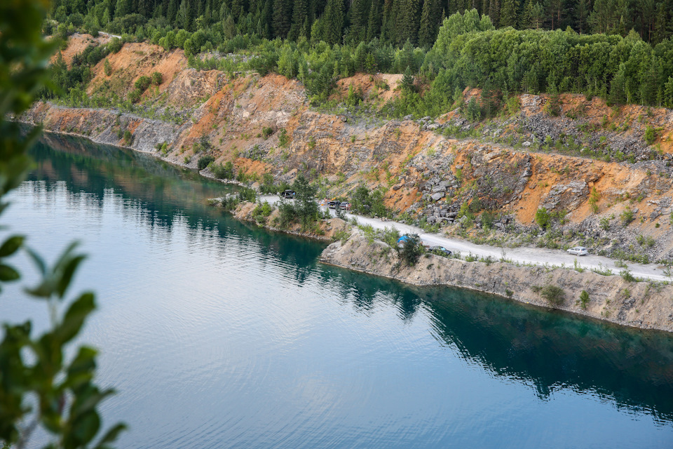 Вездесущие отдыхающие с палатками — Volkswagen Touareg (1G)