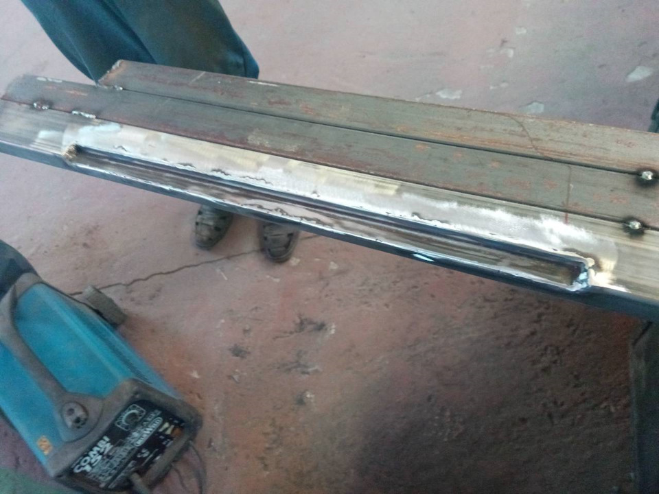 Перевернули то что вырезали и вварили обратно другой стороной — УАЗ 315195 Hunter