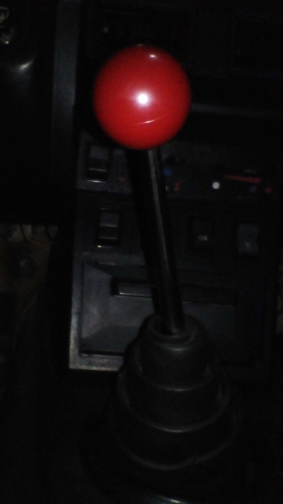 Сбылась мечта идиота. Лежит в руке приятно. Выглядит ярко. Не Китай. Практически оригинал — в философию околоСток складывается вполне. Всем буду рассказывать что купил за косарик 😀 — ГАЗ 31029