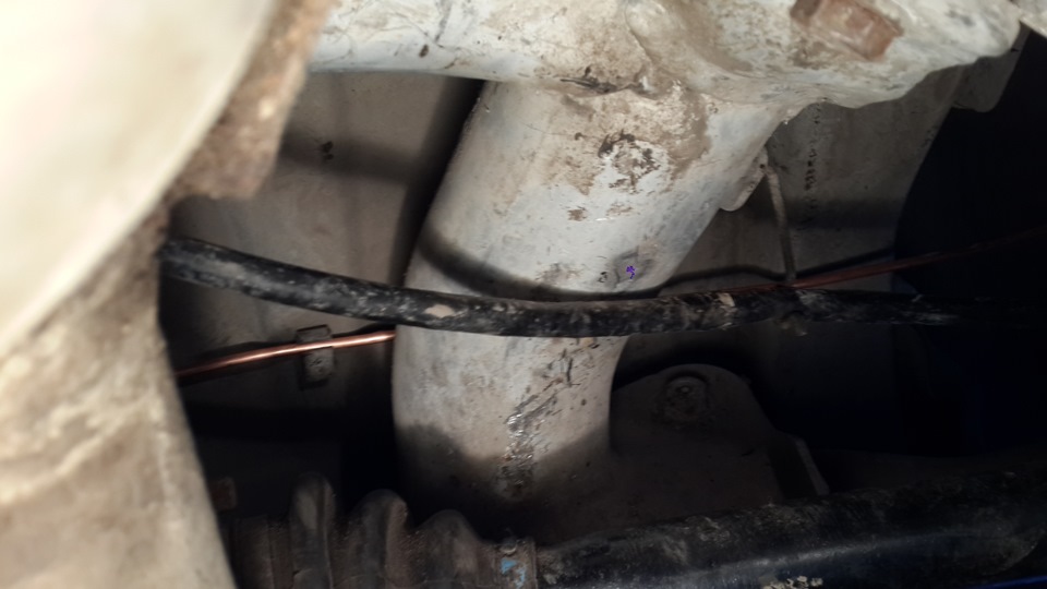 Фото в бортжурнале BMW 5 series (E39)