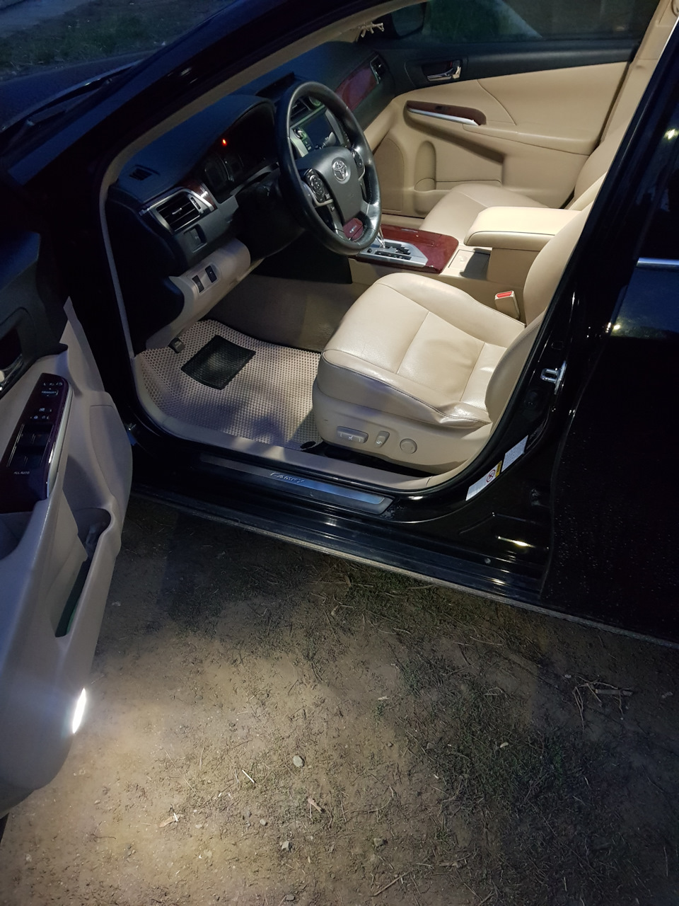 Вот этот ужас — Toyota Camry (XV50)