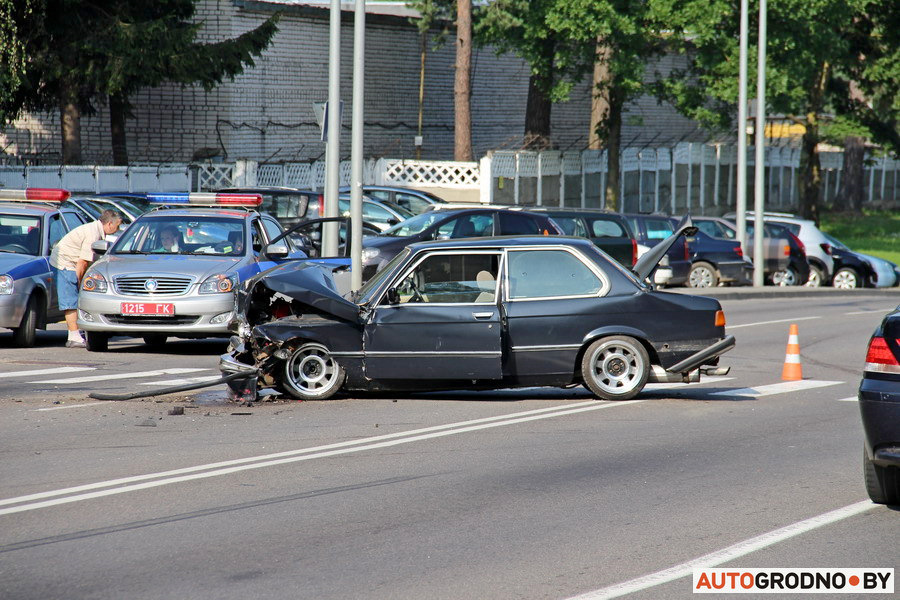 Фото в бортжурнале BMW 3 series (E21)
