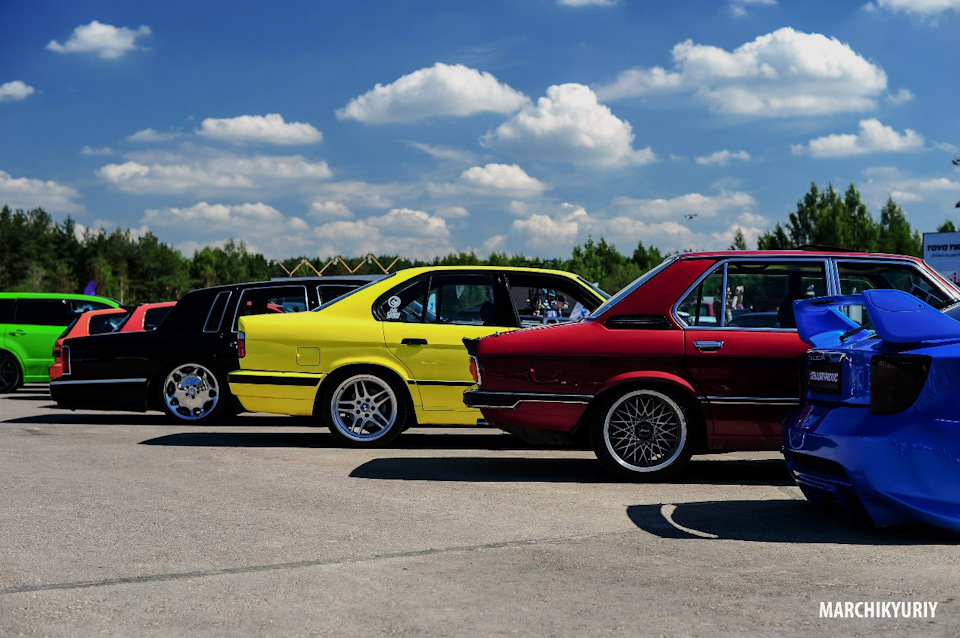 Фото в бортжурнале BMW 5 series (E12)