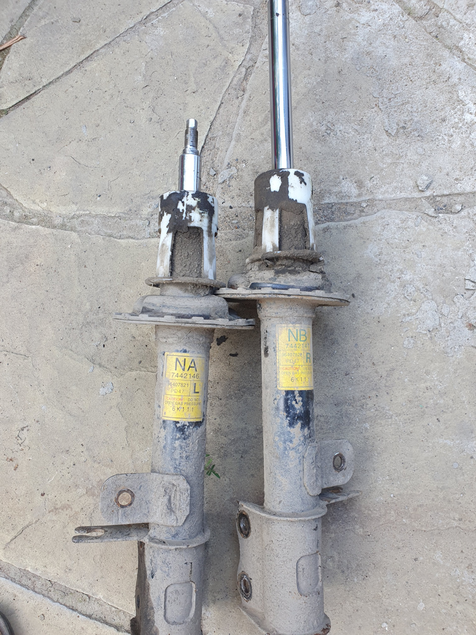 Фото в бортжурнале Chevrolet Lacetti 5D. Запчасти на фото: 7442146, 7442147