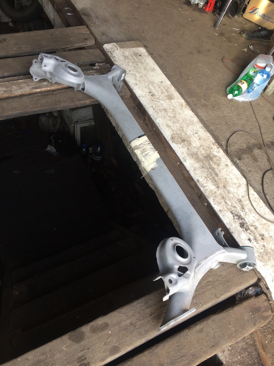 Балка отпескоструена. — Peugeot 307