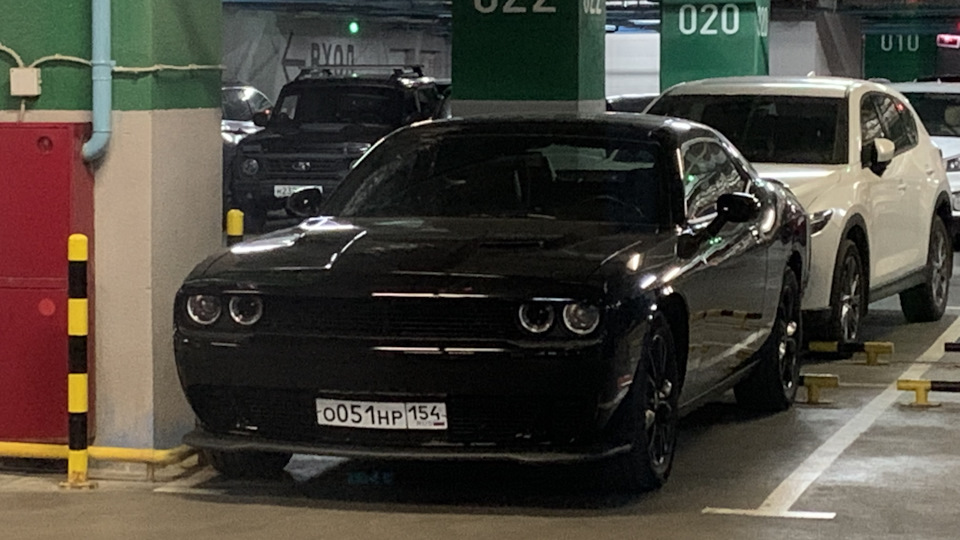 Dodge Challenger Доджанский