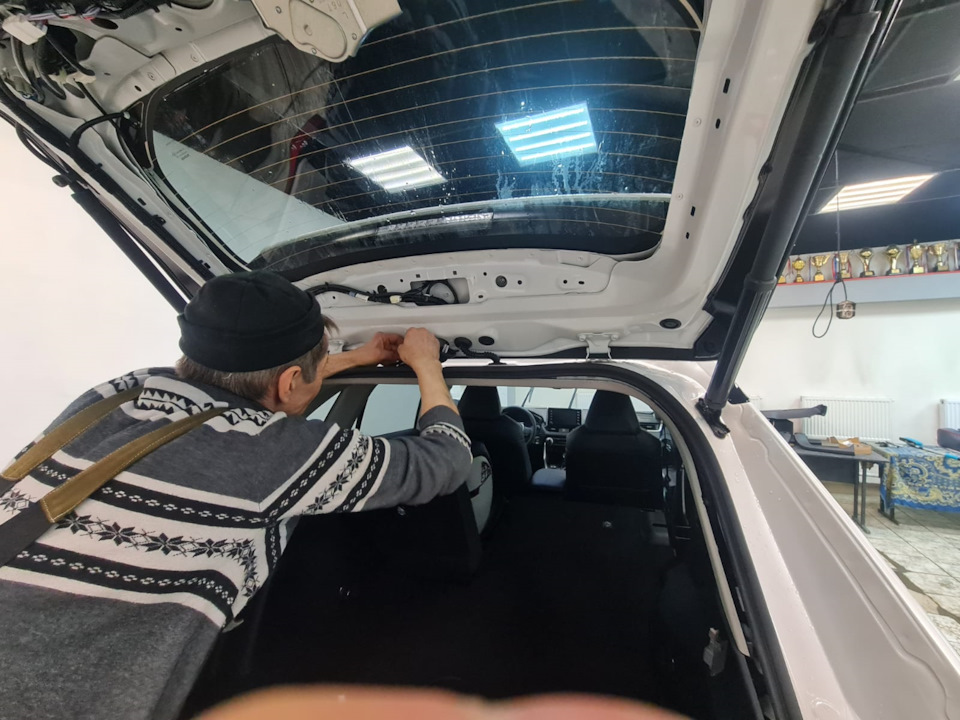 Фото в бортжурнале Toyota RAV4 (5G)