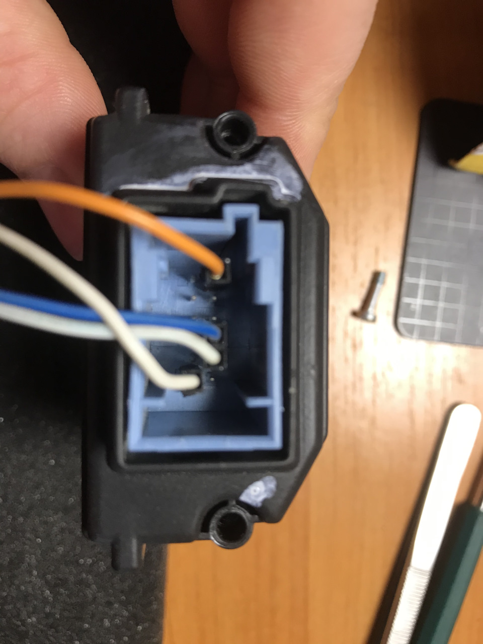 и вот так подключил провода — Nissan Qashqai (2G)