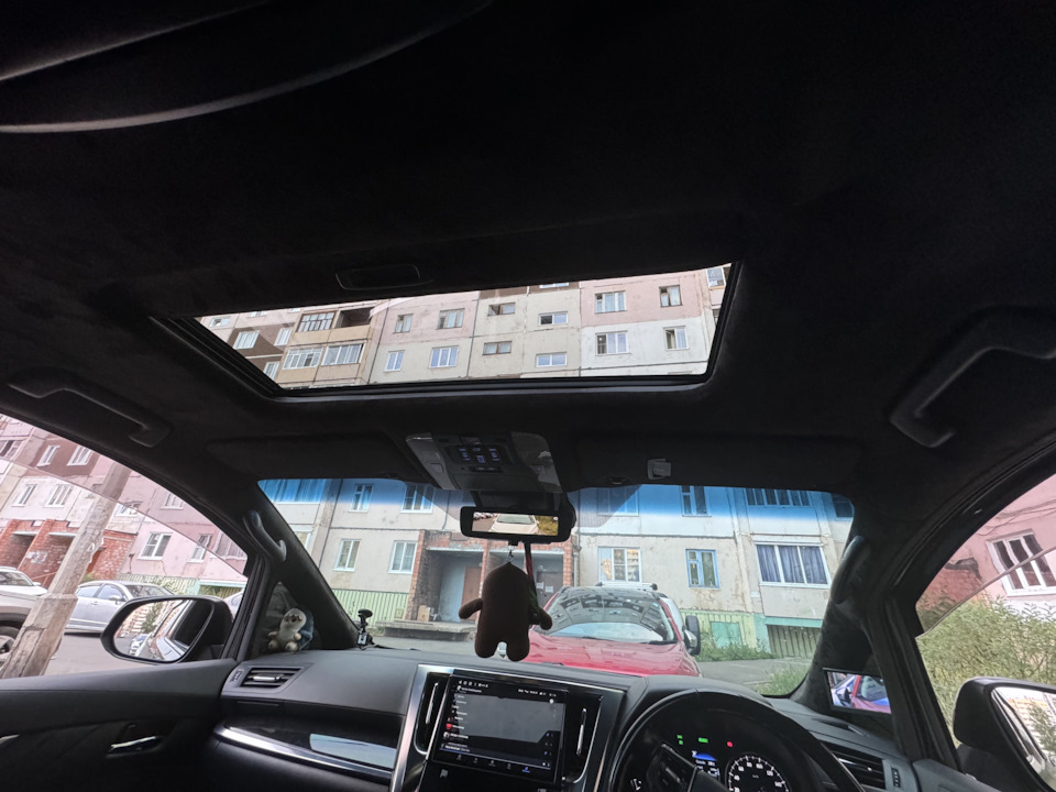 Фото в бортжурнале Toyota Vellfire (2G)