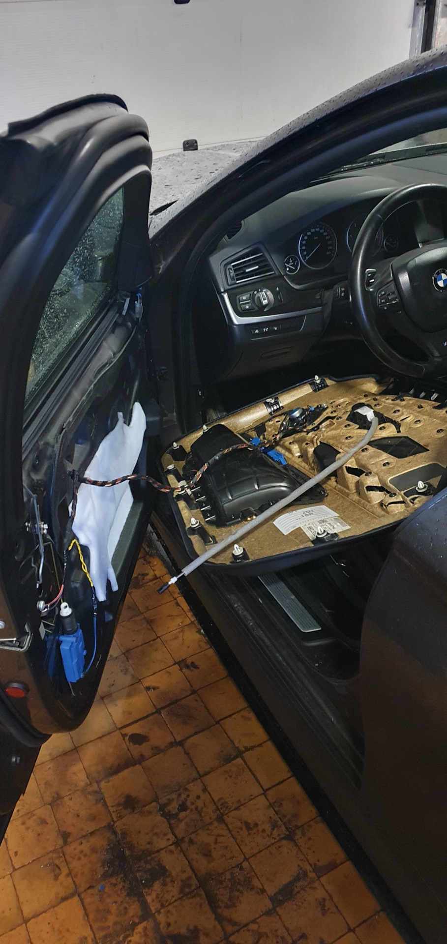 Фото в бортжурнале BMW 5 series (F10)