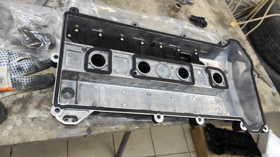 новая — Ford S-Max (1G)