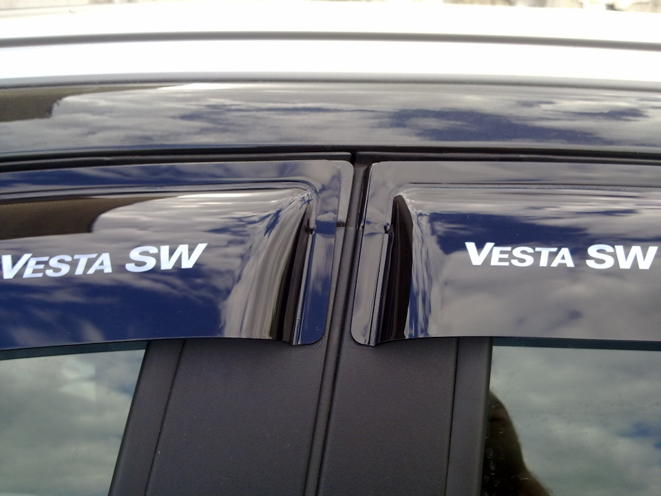 Не очень нравится этот стык. — Lada Vesta SW Cross (1G)