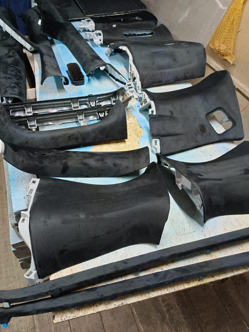 Стоечки уже при более глухом освещении ) — Toyota Vellfire (2G)