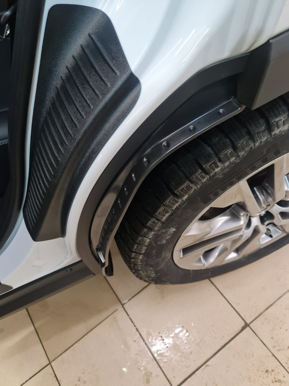 Фото в бортжурнале Toyota RAV4 (5G)