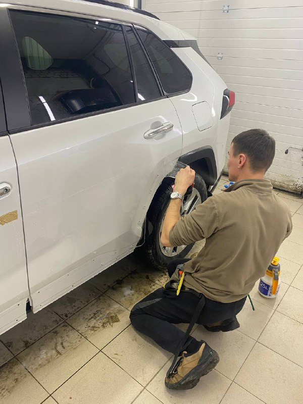 Фото в бортжурнале Toyota RAV4 (5G)