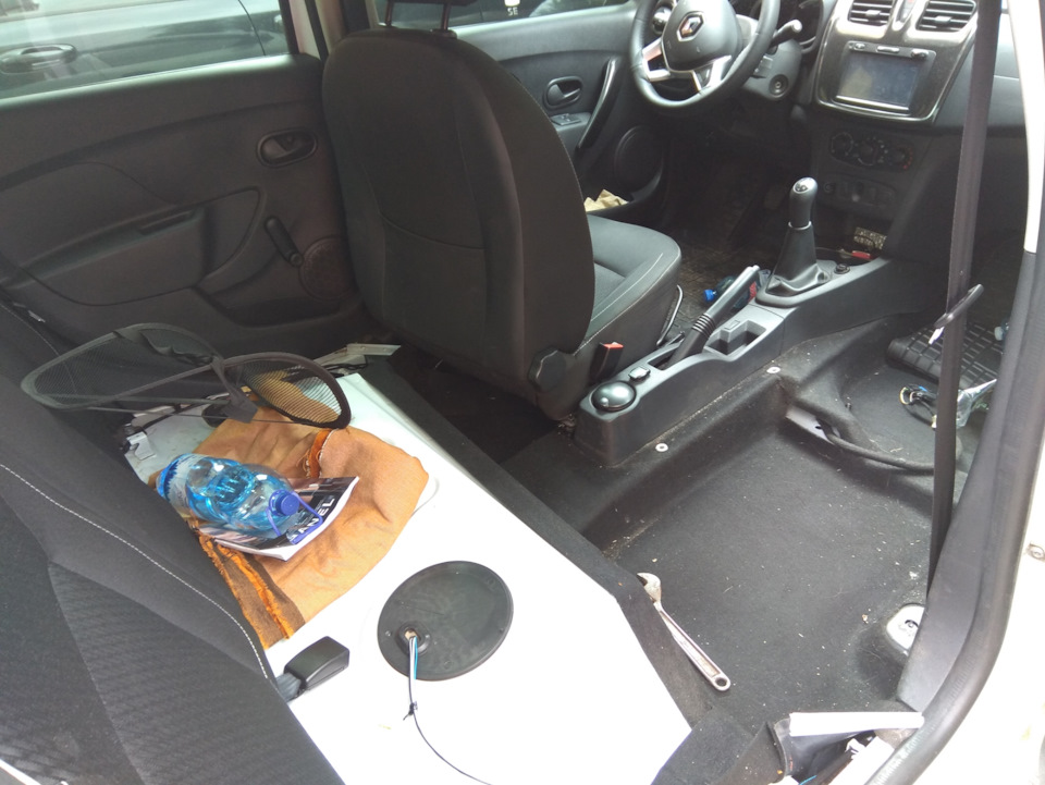 Фото в бортжурнале Renault Logan (2G)