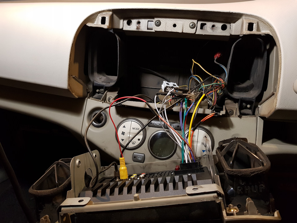 Фото в бортжурнале Nissan March (K12)