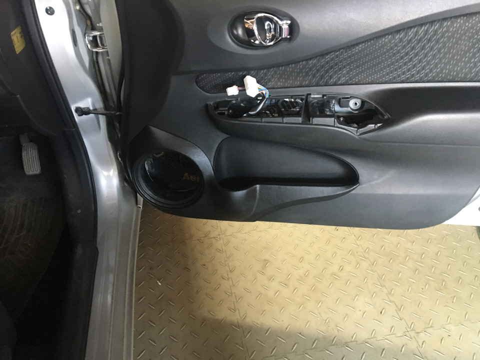 Фото в бортжурнале Nissan Note (2G)