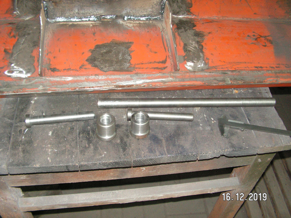 Фото в бортжурнале Самодельный минитрактор