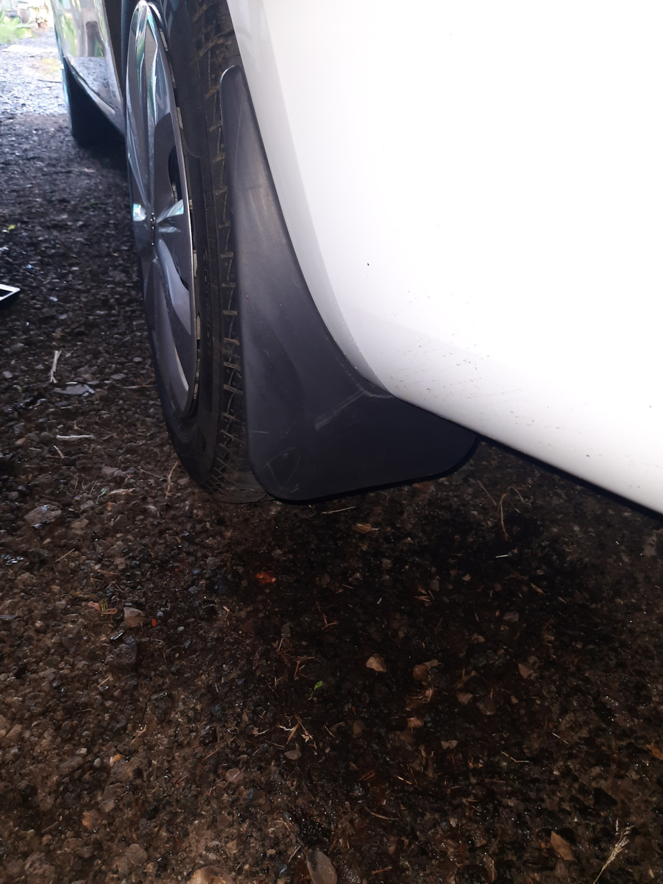 По зазорам всё отлично. — Lada Vesta (NG)