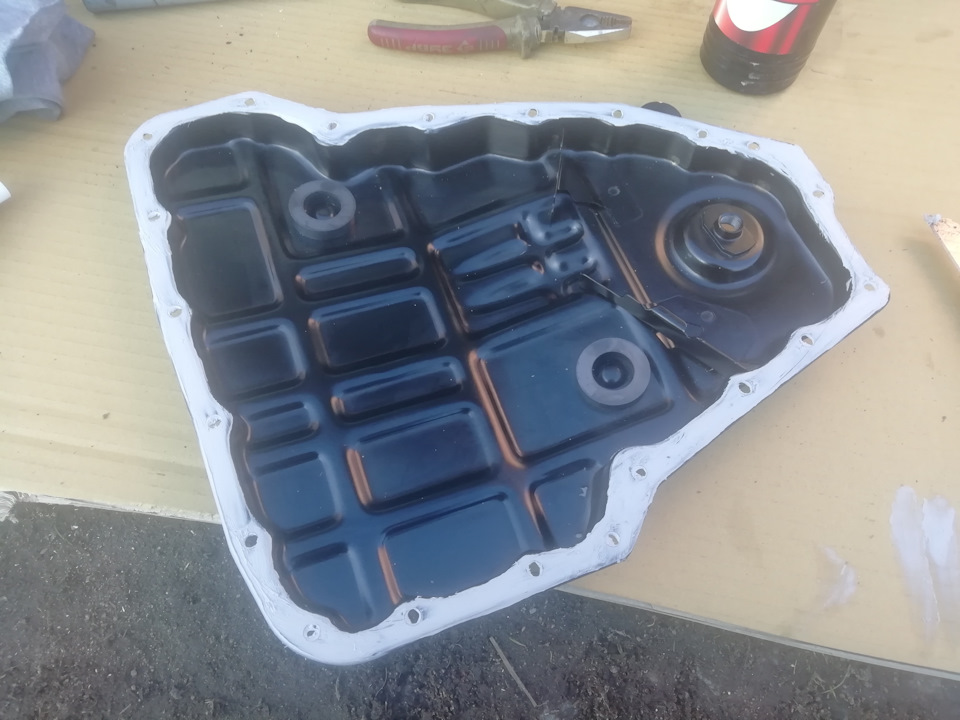 Тонкий слой на поддоне — Nissan Maxima QX (A32)