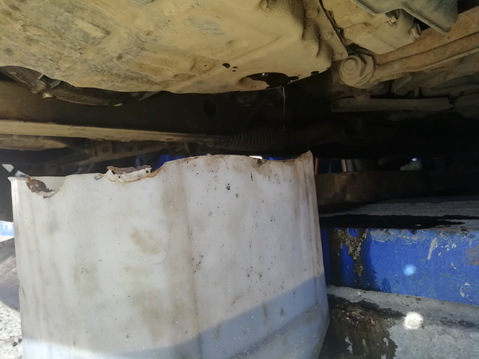 Ждемс… — Nissan Maxima QX (A32)