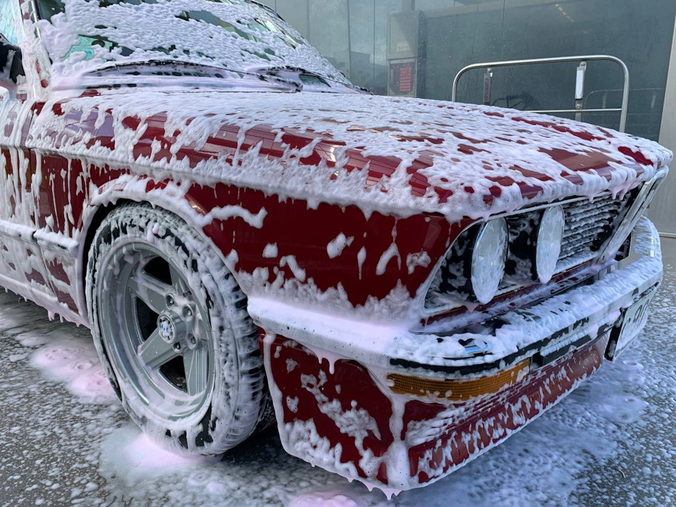 Фото в бортжурнале BMW 5 series (E12)