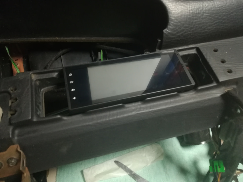 первая примерка, без воздуховода — Audi 100 Avant (C3)