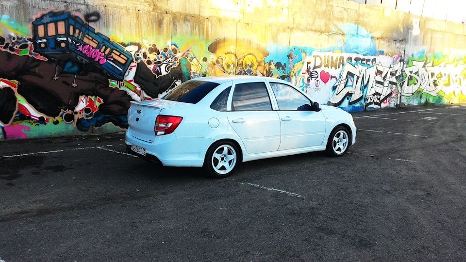 Фото в бортжурнале Lada Granta