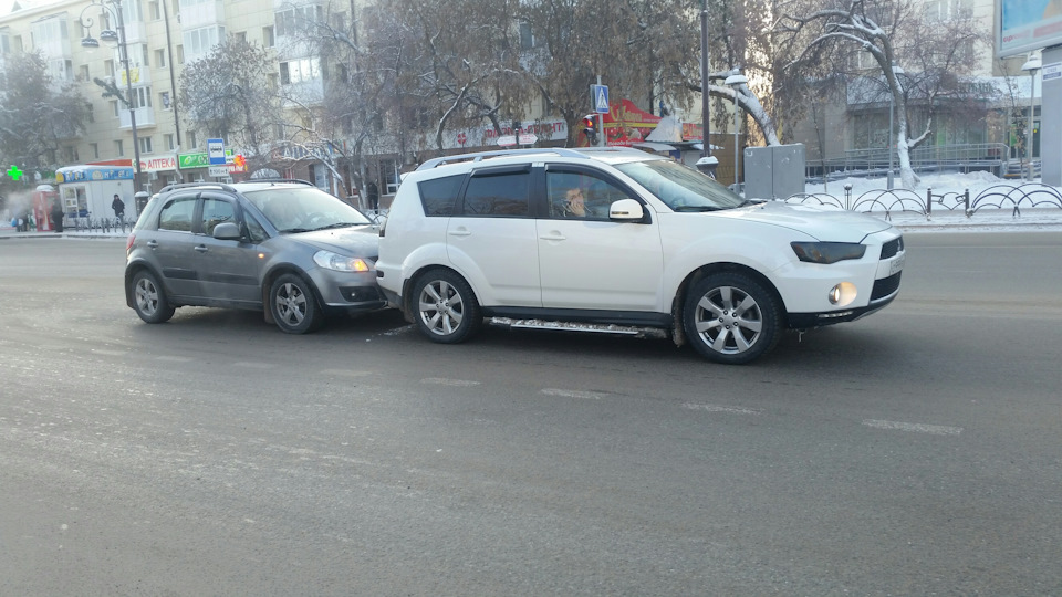 Фото в бортжурнале Mitsubishi Outlander XL