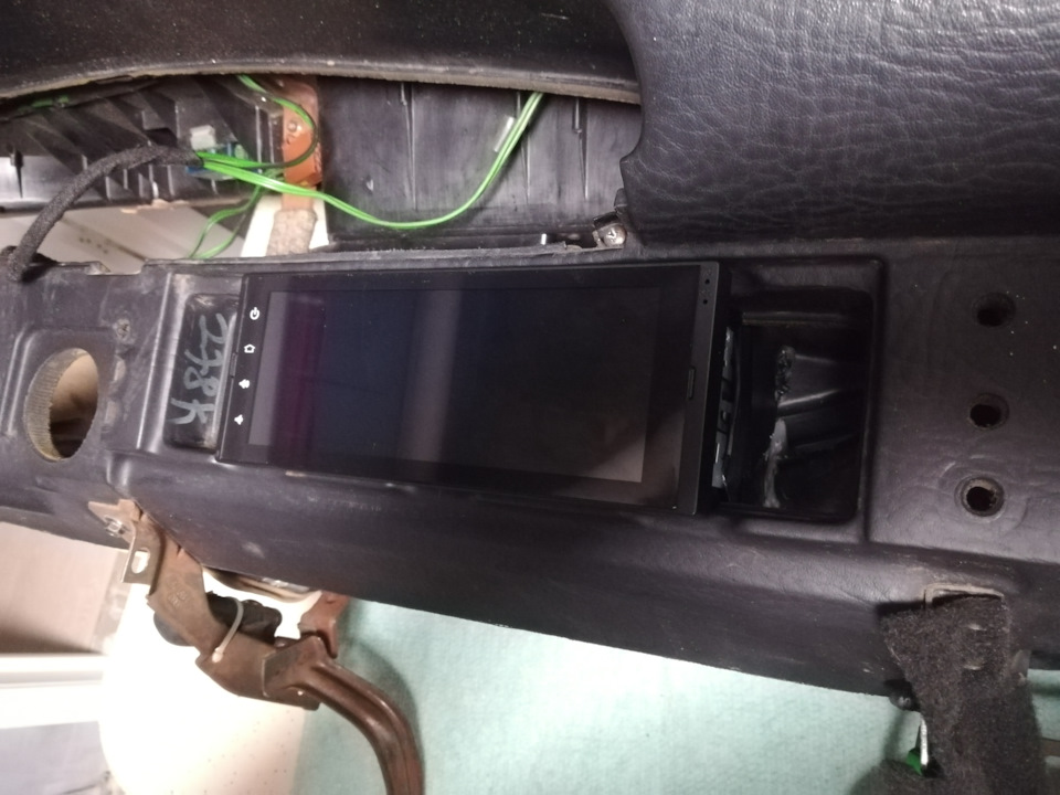 теперь она влезла — Audi 100 Avant (C3)