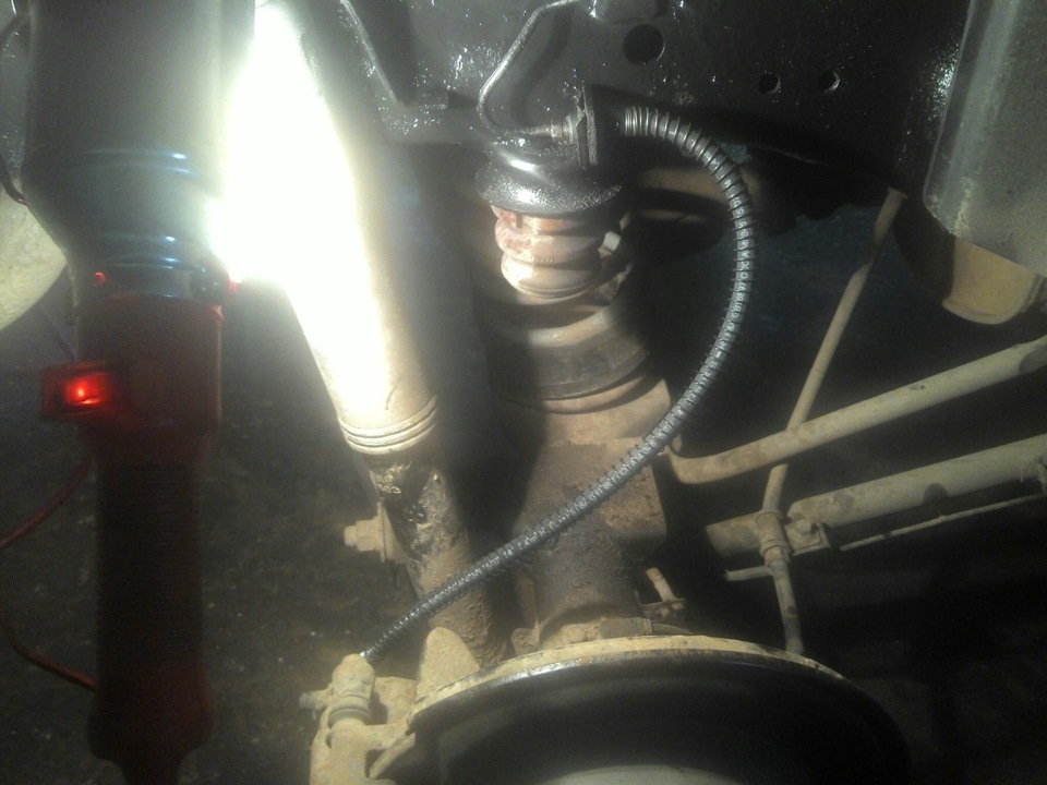 положение шланга на вывешенном мосту — SsangYong Kyron