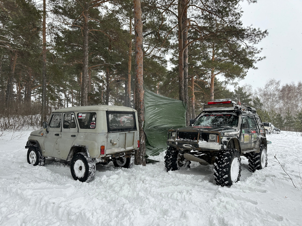 навели уют — Suzuki Jimny (1G)