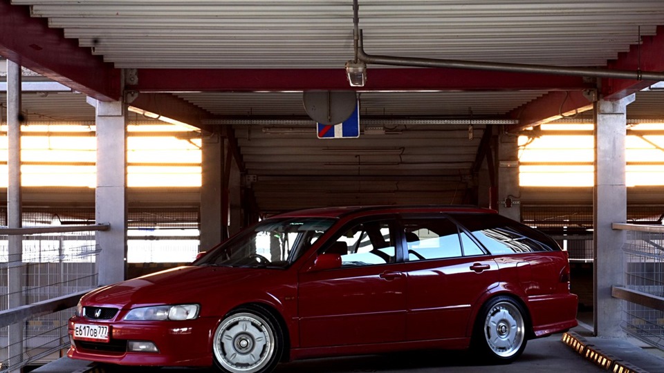 Honda Accord Wagon Red wagon sir (H23A)