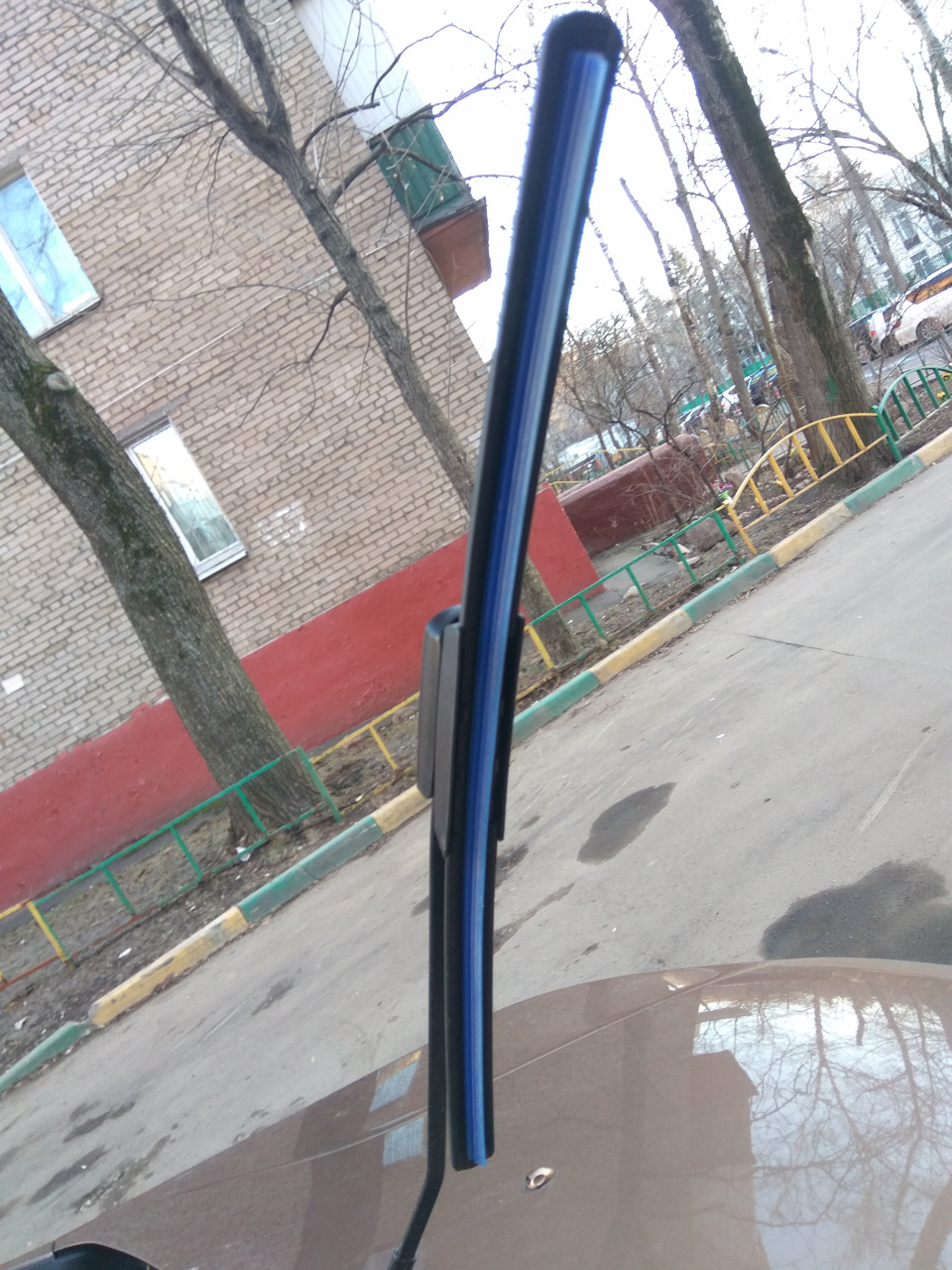 синева — Lada XRAY