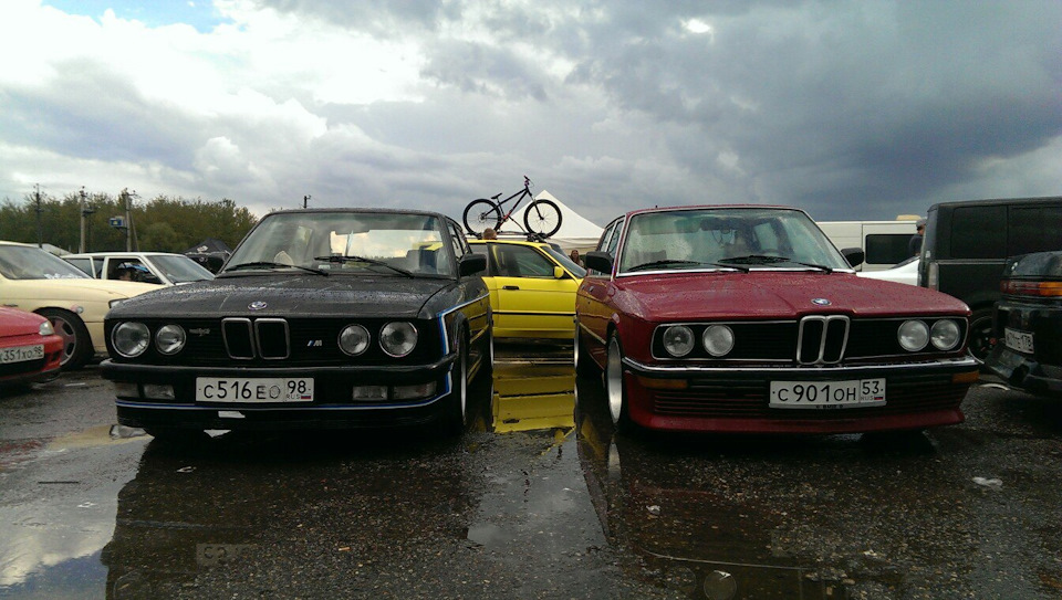Oldtimebmwworkshop e28 535i и наша е12 528iS — BMW 5 series (E12)