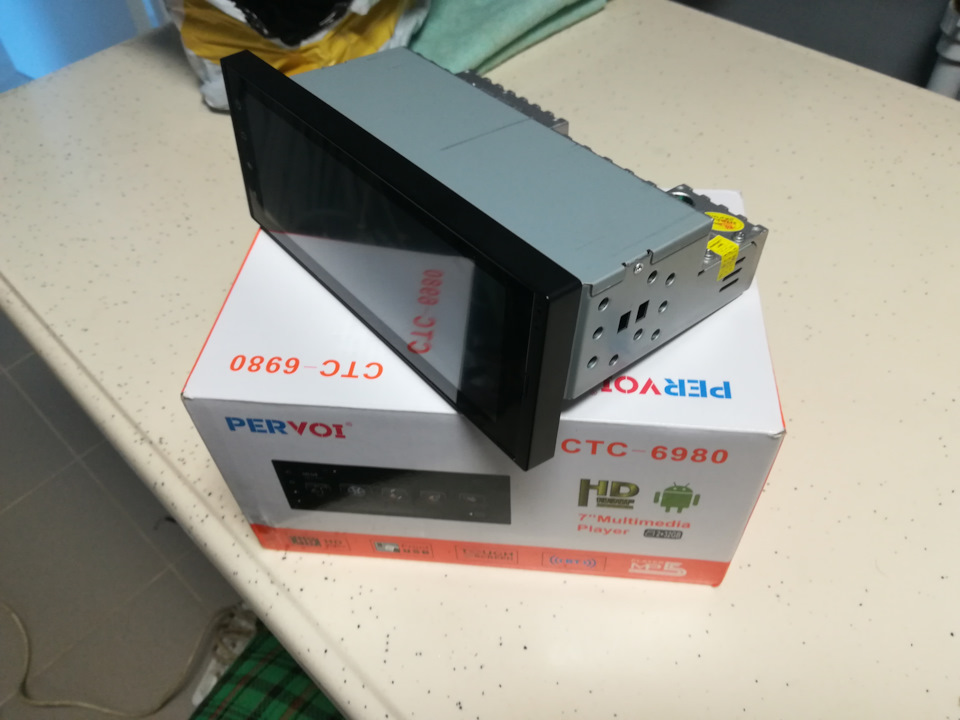 Магнитола Pervoi CTC 6980 — Audi 100 Avant (C3)