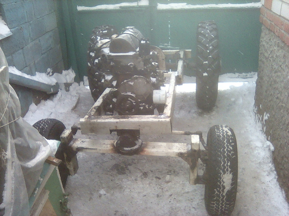 Движка и по мелочи уже стоит — Chevrolet Niva (1G)