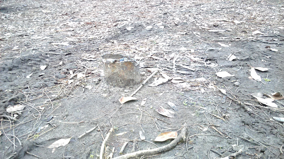 Скорее всего фонарь был, ибо в нутри провода какие то. — УАЗ Patriot