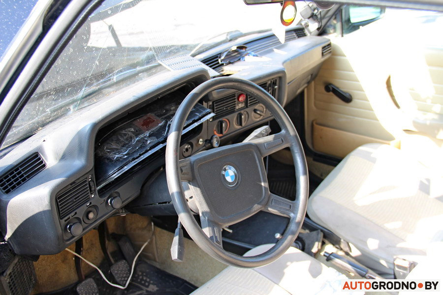 Фото в бортжурнале BMW 3 series (E21)